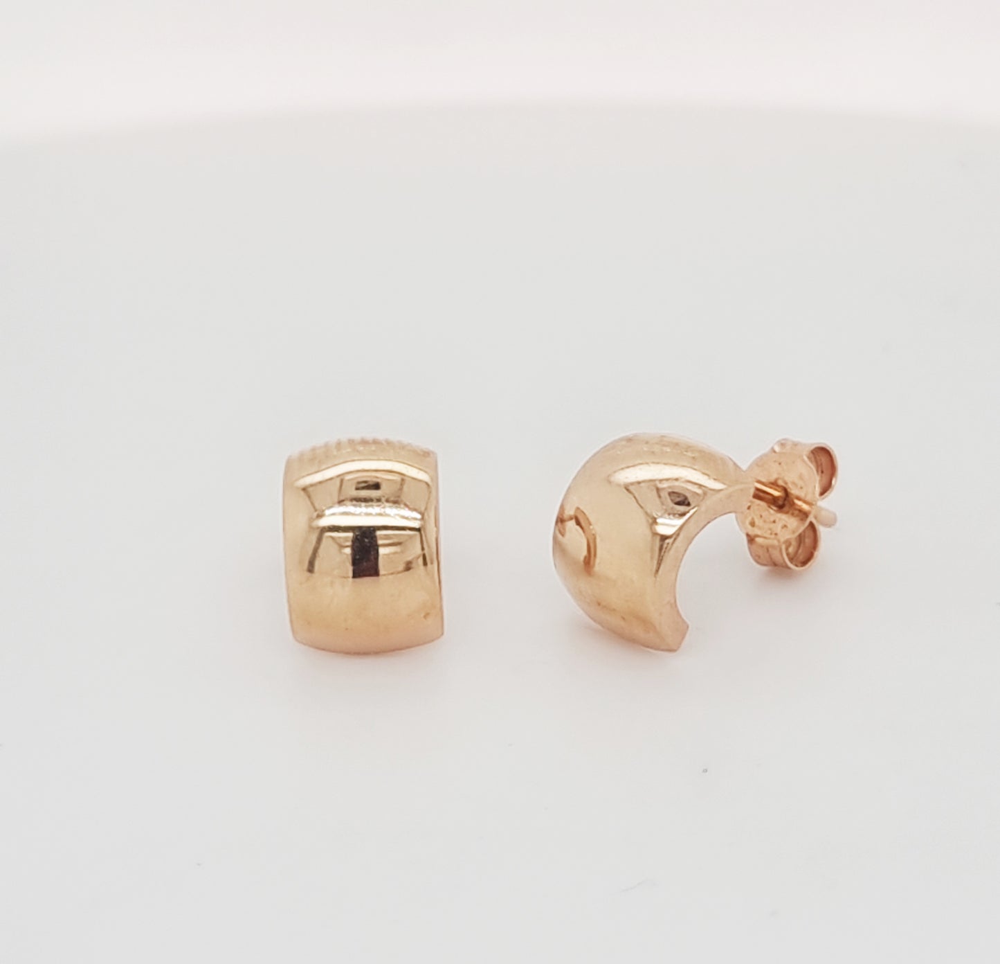 9ct Gold Studs
