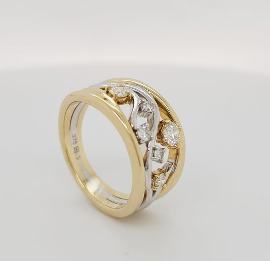 9ct Gold Two Tone Diamond Ring